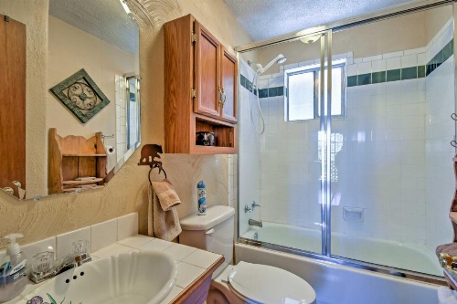 Cabin with Mtn Views - 5 Mi to Mueller State Park! image 11